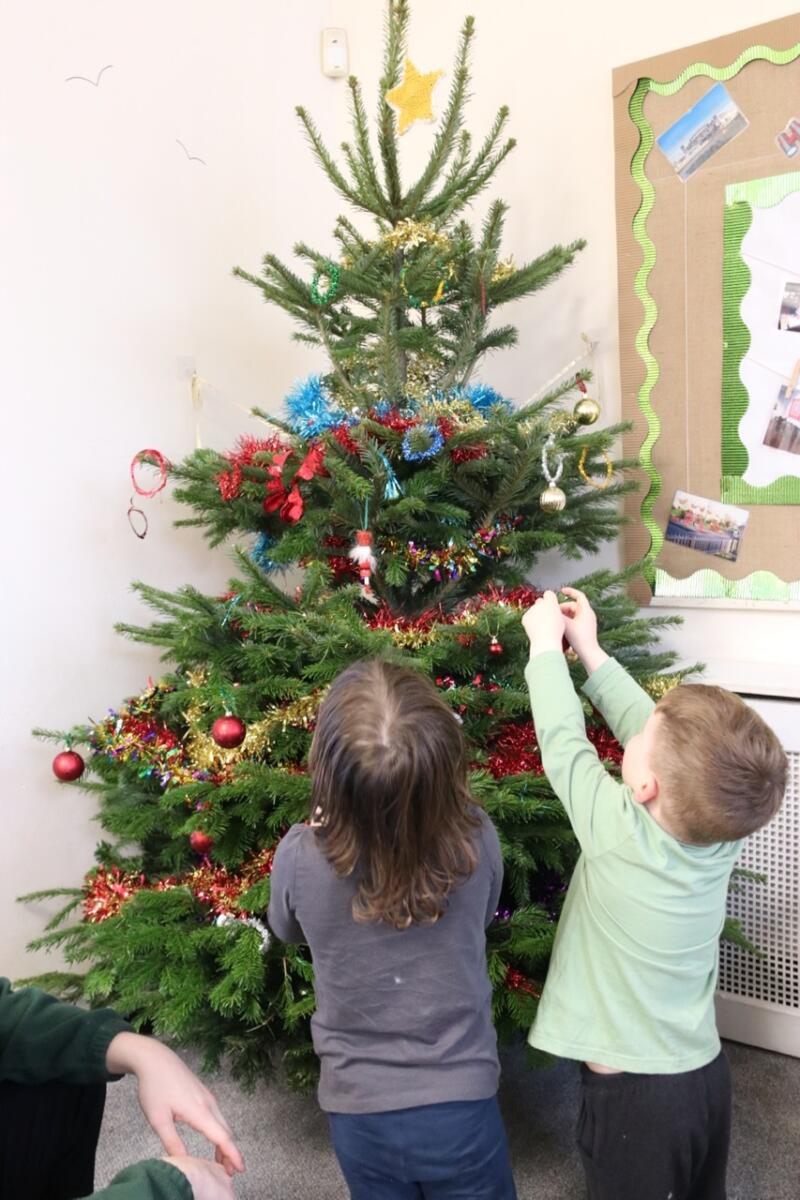 West Hove nursery tree decorating